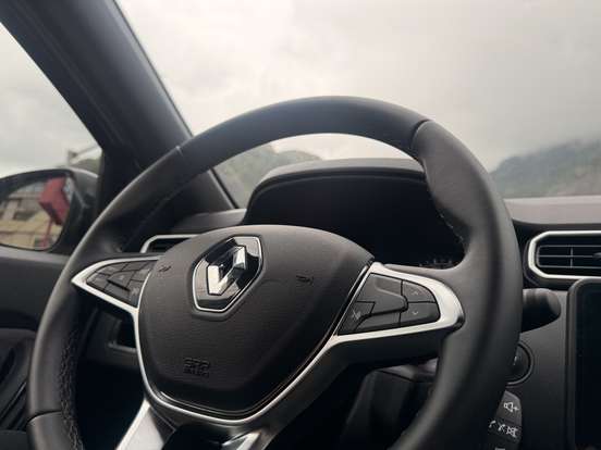 RENAULT-DUSTER-2025
