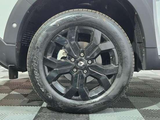 RENAULT-DUSTER-2025