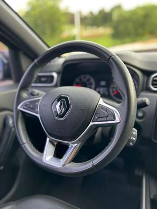 RENAULT-DUSTER-2023