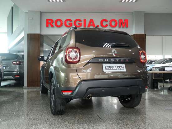 RENAULT-DUSTER-2023
