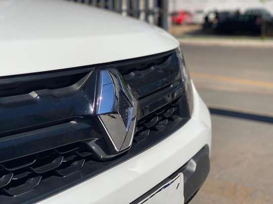 RENAULT-DUSTER-2018