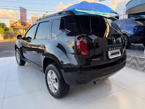 RENAULT-DUSTER-2018