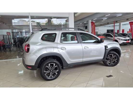 RENAULT-DUSTER-2024