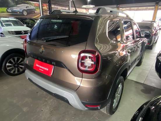 RENAULT-DUSTER-2021