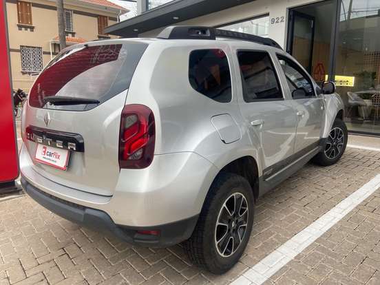 RENAULT-DUSTER-2016
