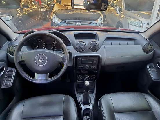 RENAULT-DUSTER-2013
