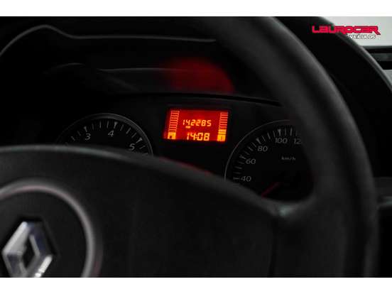 RENAULT-DUSTER-1.6 EXPRESSION 4X2 16V FLEX 4P MANUAL RENAULT-DUSTER-2014