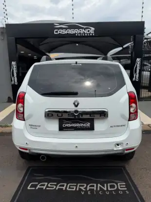 RENAULT-DUSTER-2012