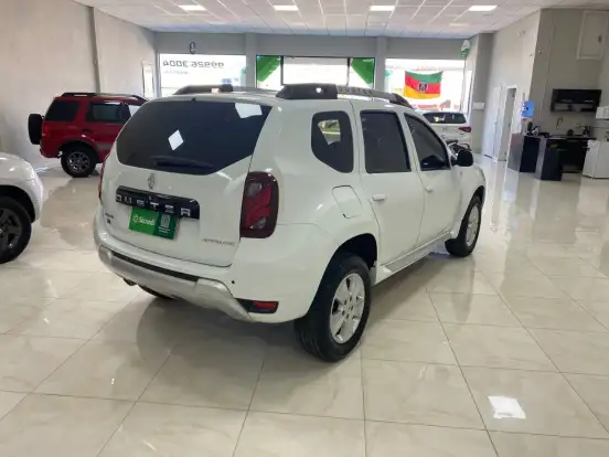RENAULT-DUSTER-2.0 DYNAMIQUE 4X2 16V FLEX 4P AUTOMÁTICO RENAULT-DUSTER-2015