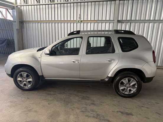 RENAULT-DUSTER-2018