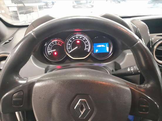 RENAULT-DUSTER-2017