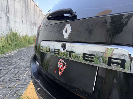 RENAULT-DUSTER-2014
