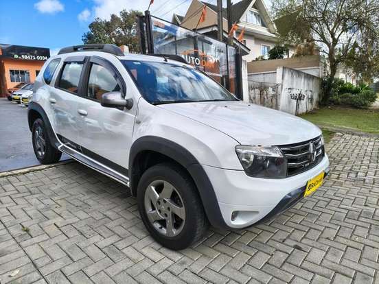 RENAULT-DUSTER-2014