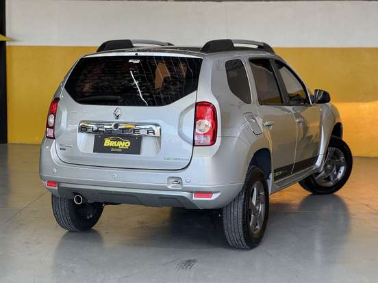 RENAULT-DUSTER-2013