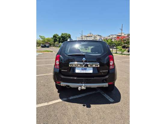 RENAULT-DUSTER-2014