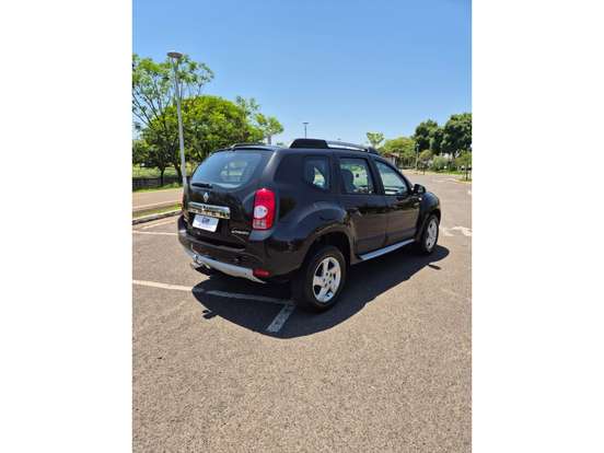 RENAULT-DUSTER-2014