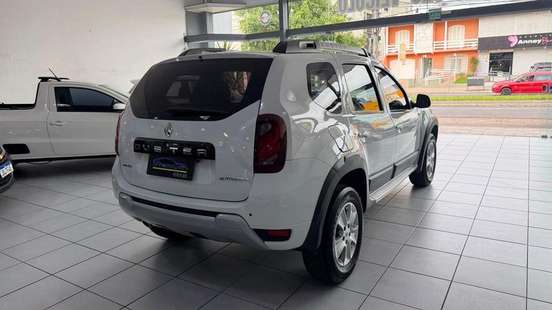 RENAULT-DUSTER-2.0 DYNAMIQUE 4X2 16V FLEX 4P AUTOMÁTICO RENAULT-DUSTER-2015