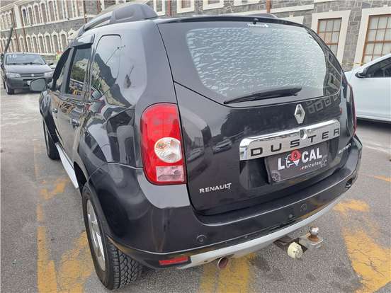 RENAULT-DUSTER-2014