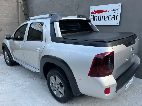 RENAULT-DUSTER OROCH-2.0 16V FLEX DYNAMIQUE 4P AUTOMÁTICO RENAULT-DUSTER OROCH-2016