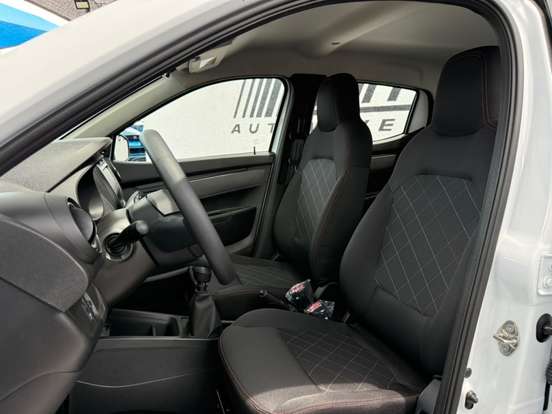 RENAULT-KWID-1.0 12V SCE FLEX ZEN MANUAL RENAULT-KWID-2026