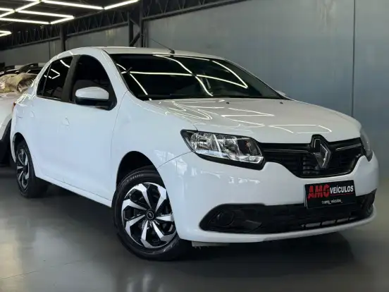 RENAULT-LOGAN-2018