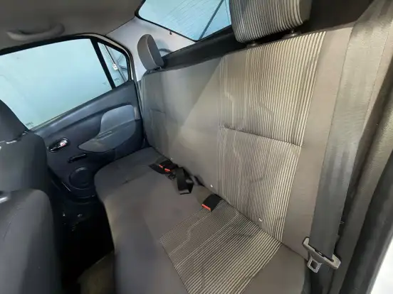 RENAULT-LOGAN-2018