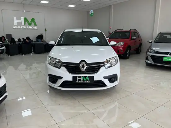 RENAULT-LOGAN-2020