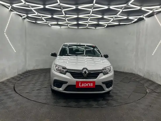 RENAULT-LOGAN-2024
