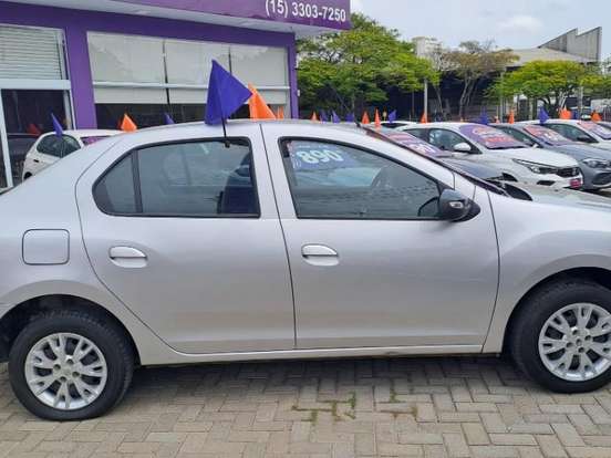 RENAULT-LOGAN-1.0 12V SCE FLEX ZEN MANUAL RENAULT-LOGAN-2024