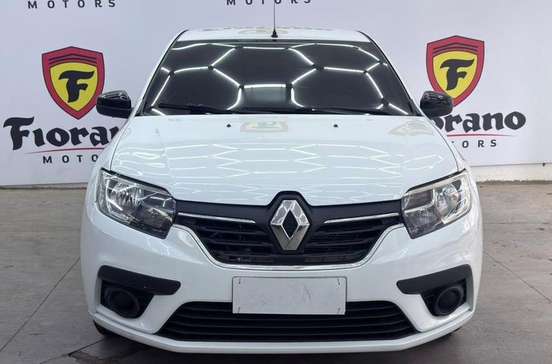RENAULT-LOGAN-2022