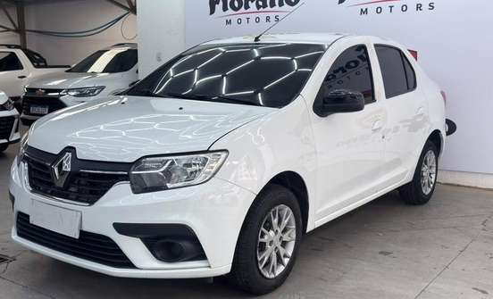 RENAULT-LOGAN-2022