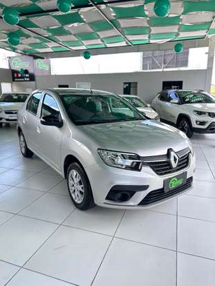 RENAULT-LOGAN-2024