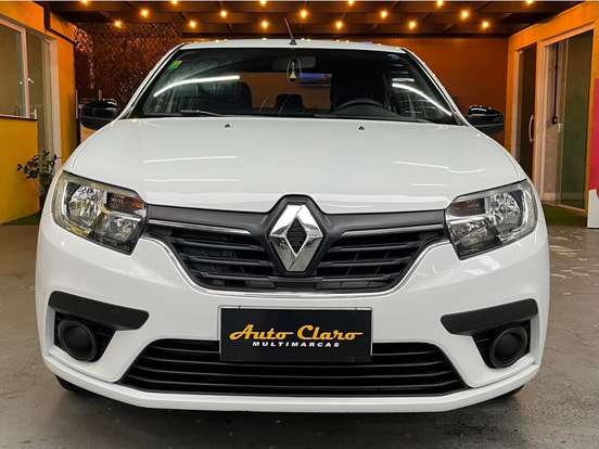 RENAULT-LOGAN-2021