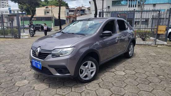 RENAULT-LOGAN-2021