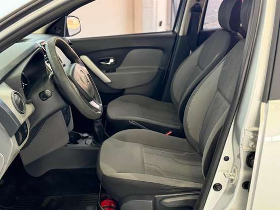 RENAULT-LOGAN-1.6 EXPRESSION 8V FLEX 4P MANUAL RENAULT-LOGAN-2013