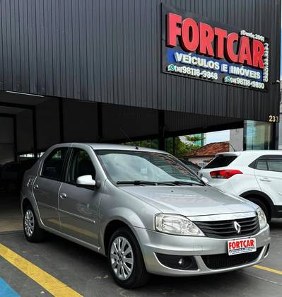 RENAULT LOGAN 1.6 EXPRESSION 8V HI-FLEX 4P MANUAL