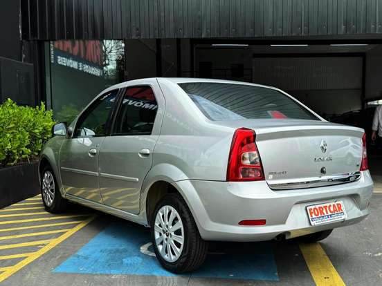 RENAULT-LOGAN-1.6 EXPRESSION 8V HI-FLEX 4P MANUAL RENAULT-LOGAN-2012