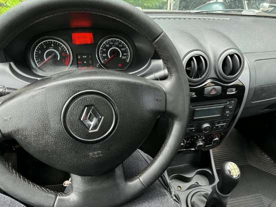 RENAULT-LOGAN-1.6 EXPRESSION 8V HI-FLEX 4P MANUAL RENAULT-LOGAN-2012