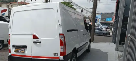 RENAULT-MASTER-2013