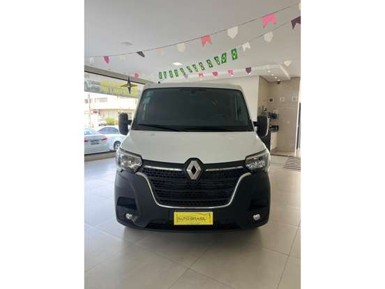 RENAULT-MASTER-2025