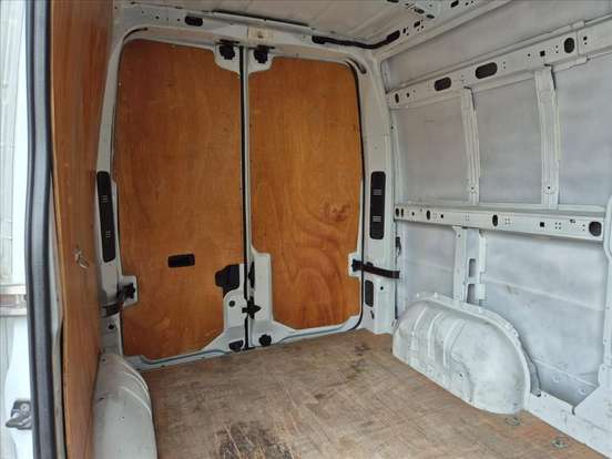 RENAULT-MASTER-2020