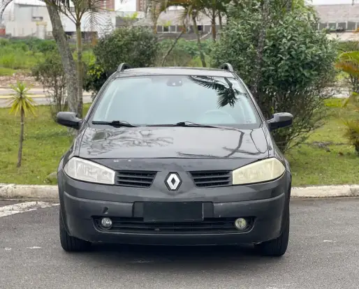 RENAULT-MEGANE-2011