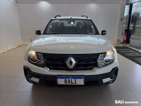 RENAULT-OROCH-2023