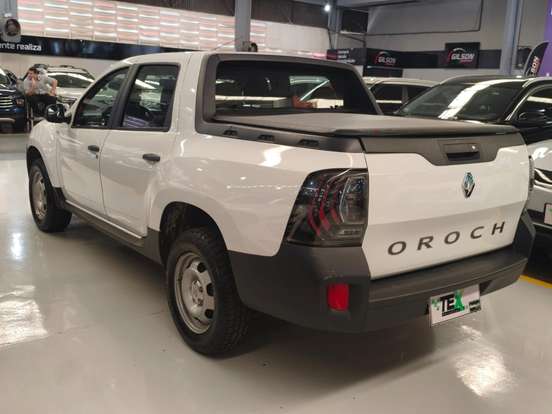 RENAULT-OROCH-2024
