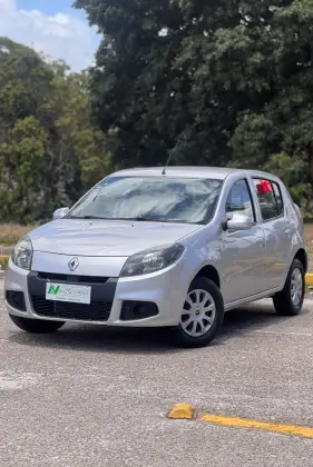 RENAULT SANDERO 1.0 AUTHENTIQUE 16V FLEX 4P MANUAL