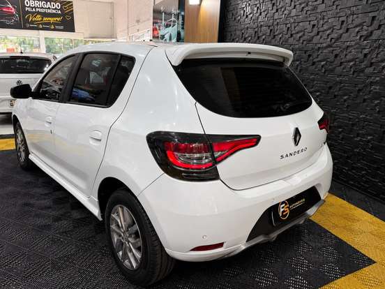 RENAULT-SANDERO-1.0 12V SCE FLEX GT LINE MANUAL RENAULT-SANDERO-2021