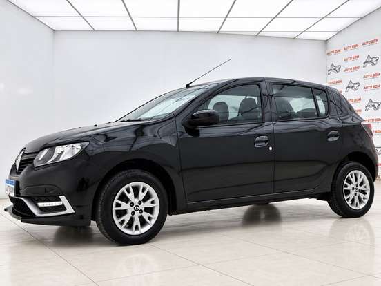 RENAULT-SANDERO-2022