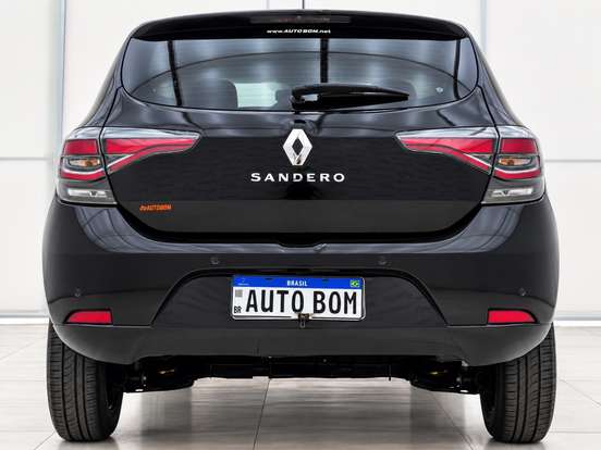 RENAULT-SANDERO-2022