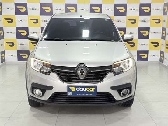 RENAULT-SANDERO-2019