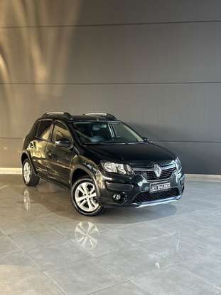 RENAULT-SANDERO-2018